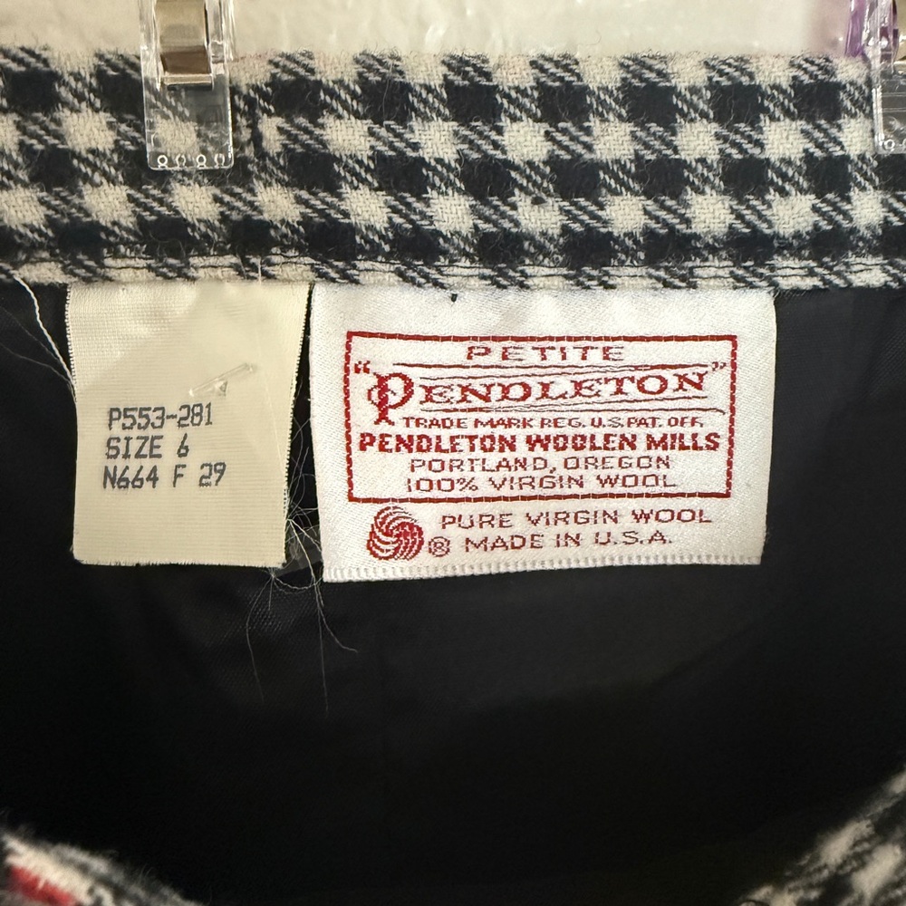 Pendleton Black and White Houndstooth Skirt with Red Details - Picture 2 of 7
